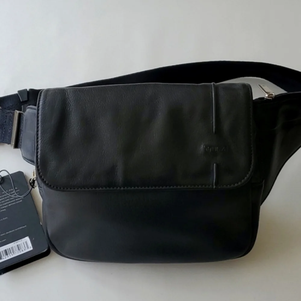 Rare NWT Tumi Canyon Verdon Hip Waist Belt Pack Bag in Black Leather